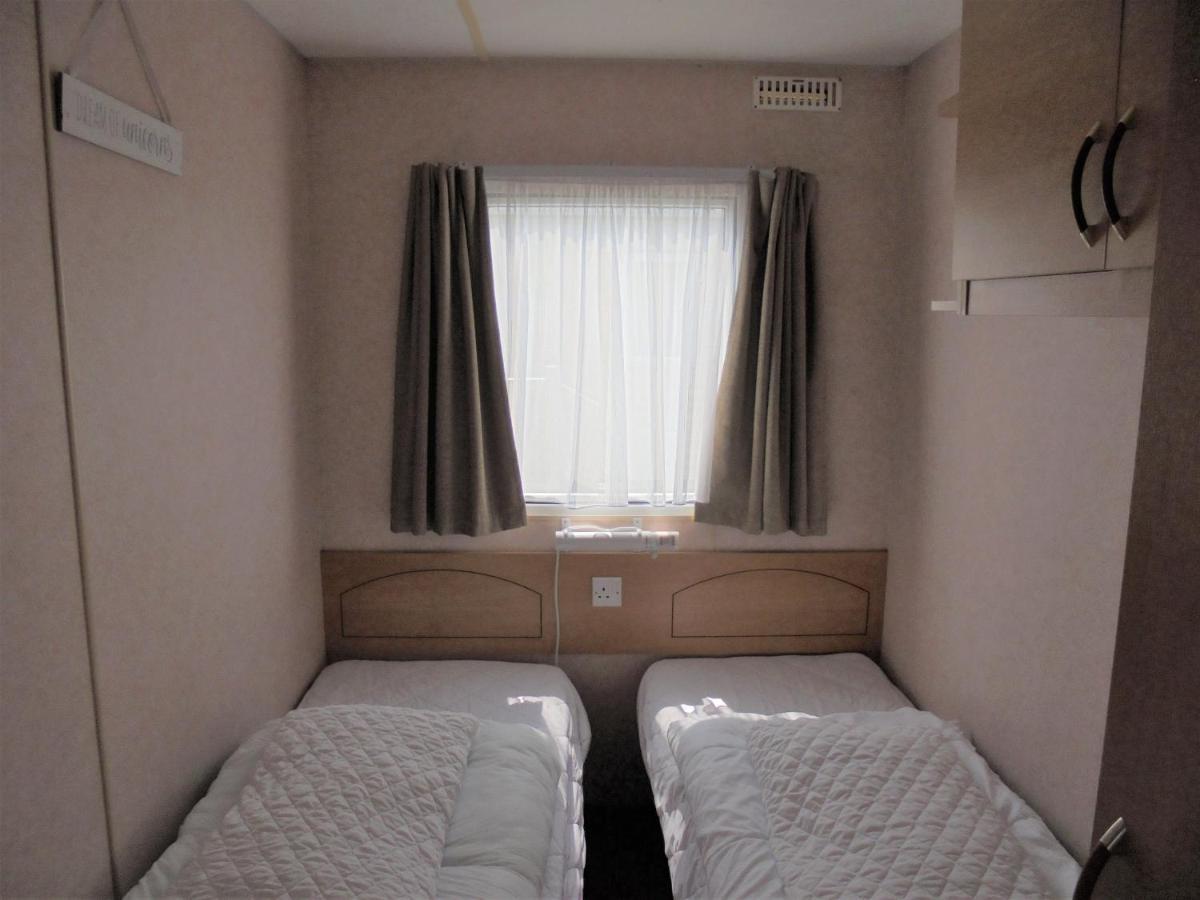 Coastfields: Arizona Cf:- 6 Berth With Enclosed Veranda Ingoldmells