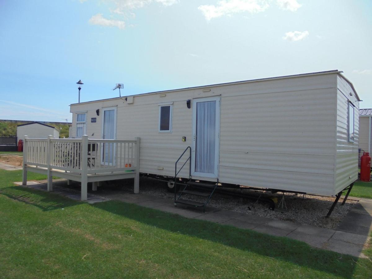 Coastfields: Arizona Cf:- 6 Berth With Enclosed Veranda *