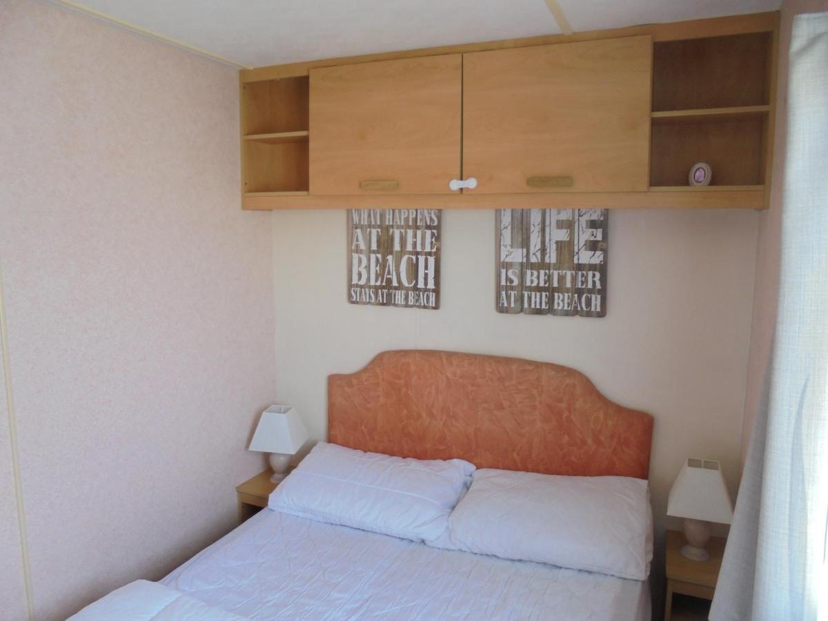 Coastfields: Arizona Cf:- 6 Berth With Enclosed Veranda Ingoldmells